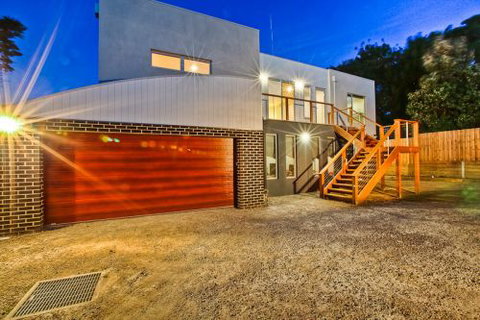 MORNINGTON PENINSULA ACCOMMODATION BEACH HOUSE - Tourism Cairns 0