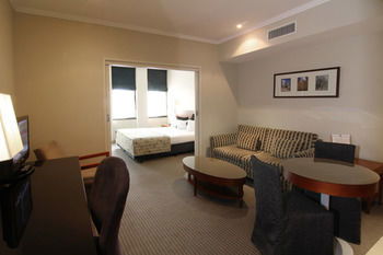 Quality Hotel Batman's Hill On Collins - Tourism Cairns 10