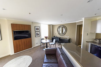 The York By Swiss-Belhotel International - Tourism Cairns 4