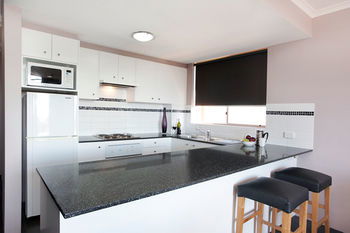 Adara Hotels Apartments - Tourism Cairns 14