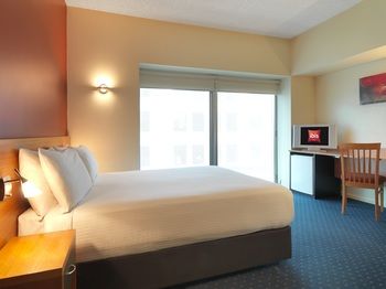 Ibis Melbourne Little Bourke Street - Tourism Cairns 12