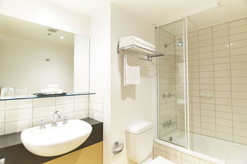 Ibis Melbourne Little Bourke Street - Tourism Cairns 17