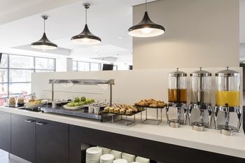Travelodge Macquarie North Ryde Hotel - Tourism Cairns 12