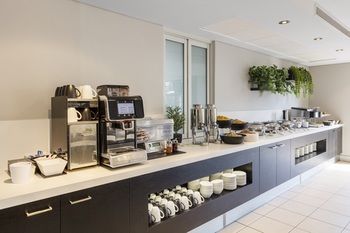 Travelodge Macquarie North Ryde Hotel - Tourism Cairns 14