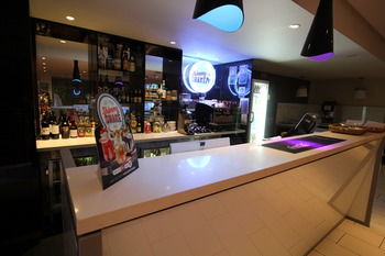 Ibis Newcastle - Tourism Cairns 14