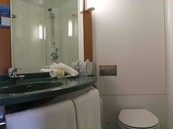 Ibis Newcastle - Tourism Cairns 26