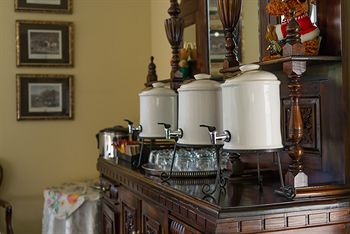 Toorak Manor - Tourism Cairns 4