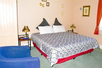 Toorak Manor - Tourism Cairns 13