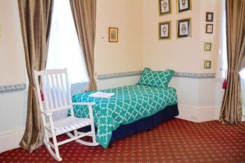 Toorak Manor - Tourism Cairns 14