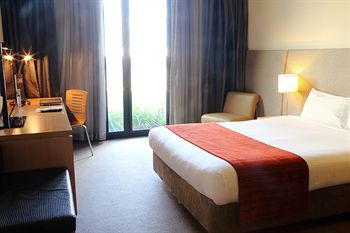 Alpha Hotel Eastern Creek - Tourism Cairns 19