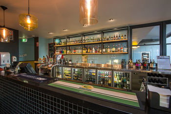 Alpha Hotel Eastern Creek - Tourism Cairns 25