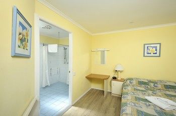 Sydney Lakeside Holiday Park - Tourism Cairns 25