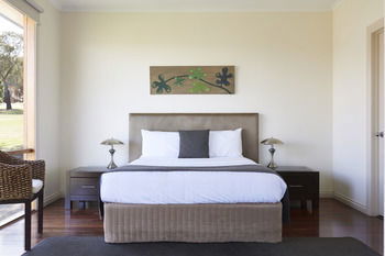 Yering Gorge Cottages By The Eastern Golf Club - Tourism Cairns 32