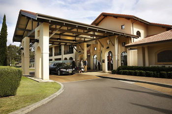 Chateau Elan - Tourism Cairns 30