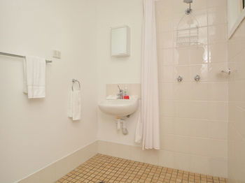 Madigan Wine Country Cottages - Tourism Cairns 21