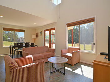 Madigan Wine Country Cottages - Tourism Cairns 47