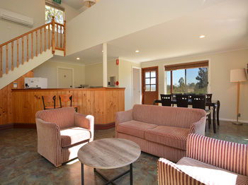 Madigan Wine Country Cottages - Tourism Cairns 60