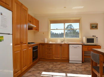 Madigan Wine Country Cottages - Tourism Cairns 69