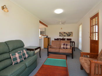 Madigan Wine Country Cottages - Tourism Cairns 84