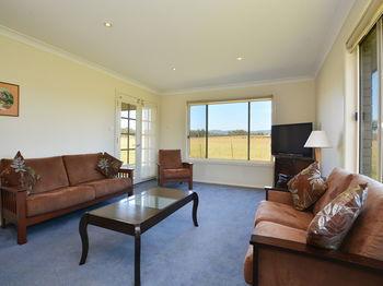 Madigan Wine Country Cottages - Tourism Cairns 86