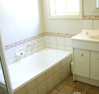 Madigan Wine Country Cottages - Tourism Cairns