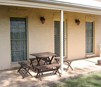 Madigan Wine Country Cottages - Tourism Cairns 12