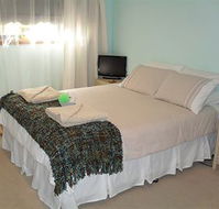 Sanddancers BampB - Tourism Cairns