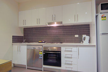 Buckingham International Serviced Apartments - Tourism Cairns 8