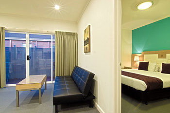 Buckingham International Serviced Apartments - Tourism Cairns 11