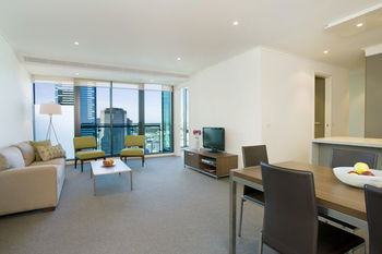 Melbourne Short Stay Apartment At SouthbankOne - Tourism Cairns 1