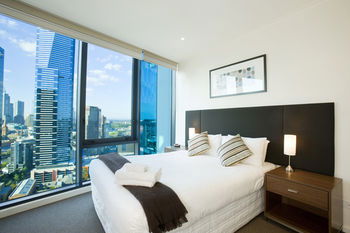 Melbourne Short Stay Apartment At SouthbankOne - Tourism Cairns 4