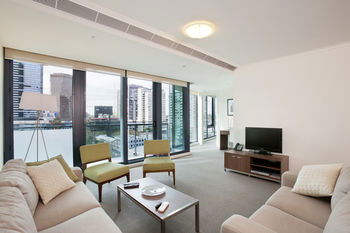 Melbourne Short Stay Apartment At SouthbankOne - Tourism Cairns 9