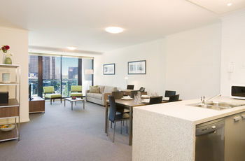 Melbourne Short Stay Apartment At SouthbankOne - Tourism Cairns 12