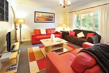 Holly Lodge - Tourism Cairns 6