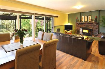 Holly Lodge - Tourism Cairns 17