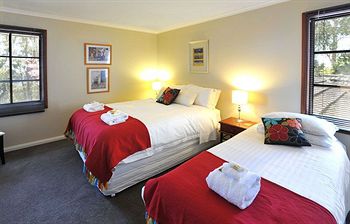 Holly Lodge - Tourism Cairns 21