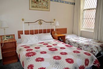 Georgian Court Bed & Breakfast - Tourism Cairns 17