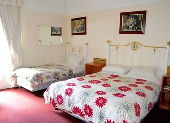 Georgian Court Bed & Breakfast - Tourism Cairns 27