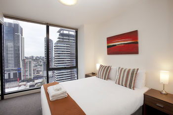 Melbourne Short Stay Apartments On Whiteman - Tourism Cairns 11