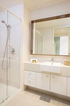 Melbourne Short Stay Apartments On Whiteman - Tourism Cairns 20