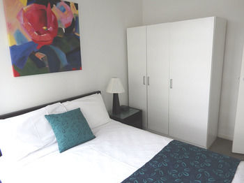 AKOM Docklands - Tourism Cairns 1