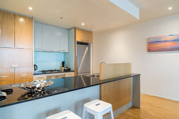 AKOM Docklands - Tourism Cairns 24