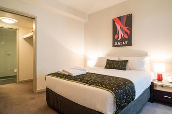 AKOM Docklands - Tourism Cairns 36