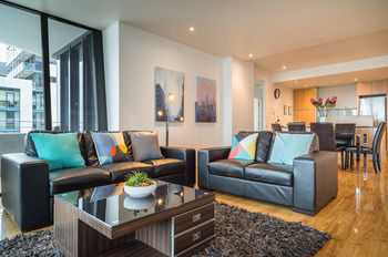 AKOM Docklands - Tourism Cairns 40