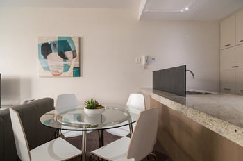 AKOM Docklands - Tourism Cairns 45