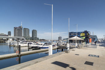 AKOM Docklands - Tourism Cairns 56