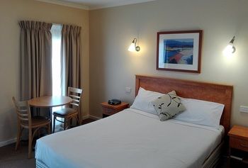 Glen Inn - Tourism Cairns 7