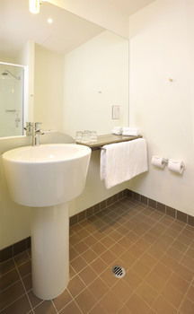 Ibis Melbourne Glen Waverley - Tourism Cairns 4
