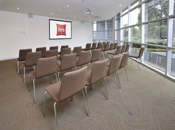Ibis Melbourne Glen Waverley - Tourism Cairns 9