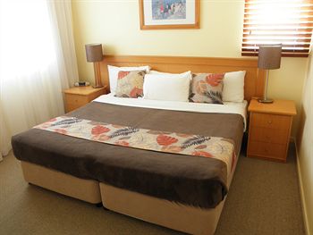 Twin Quays Noosa Resort - Tourism Cairns 24